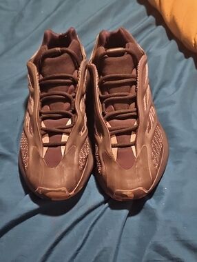 Yeezy Alvah Glow In  Fair  Condition Color Black Sole Seperation On Both Shoes